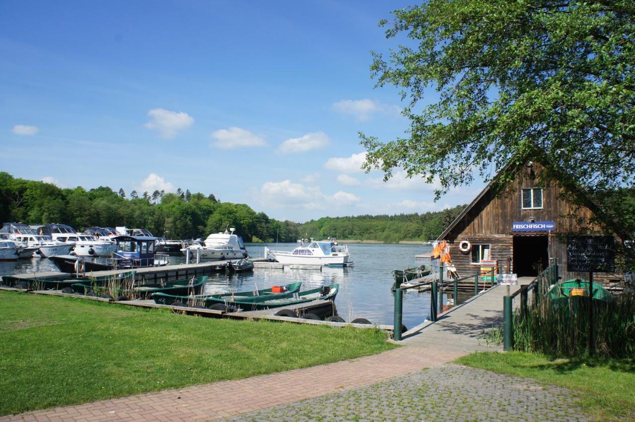 Ferienhaus Kranich Federow Exterior photo
